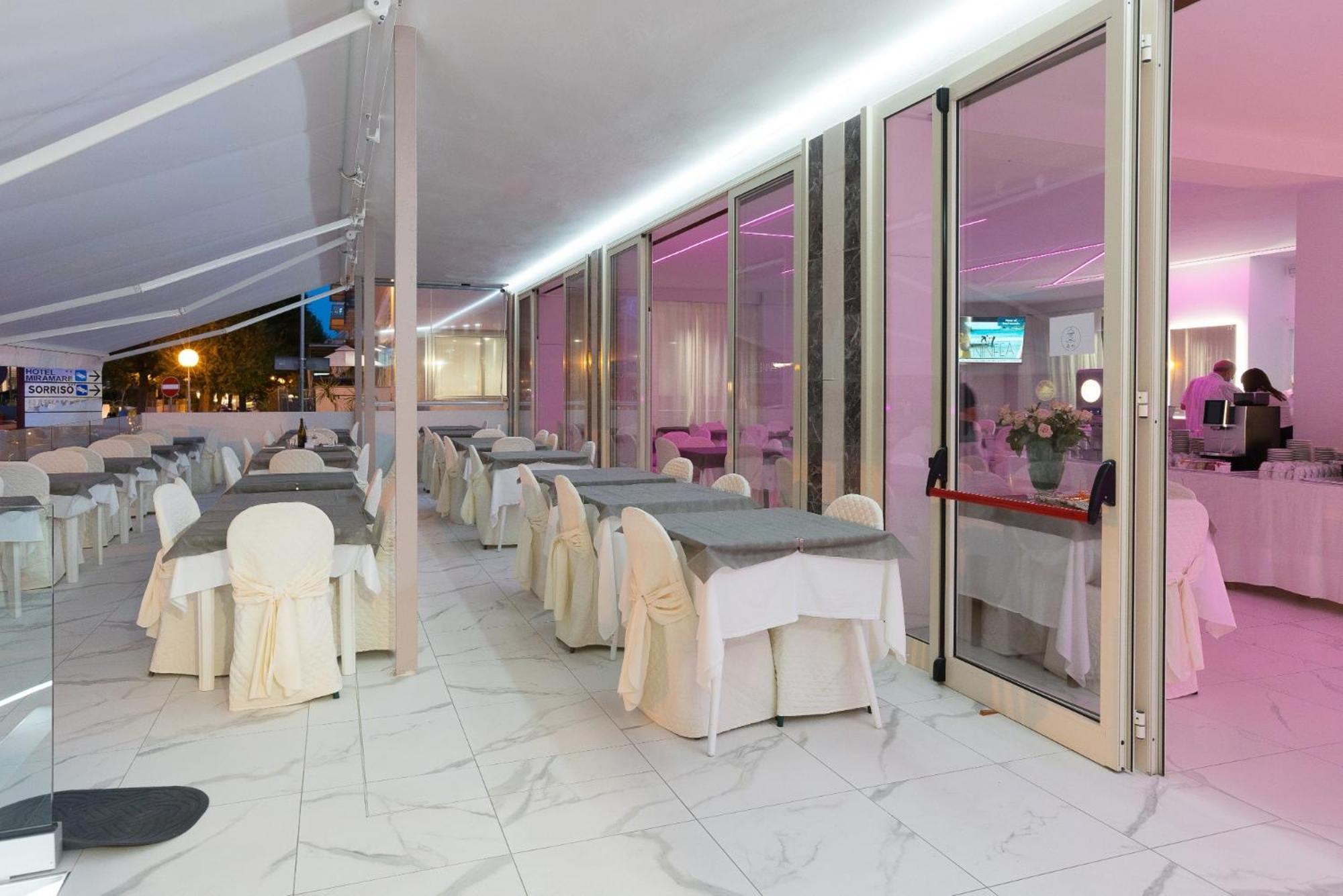 Hotel Ninfea Cattolica Exterior foto